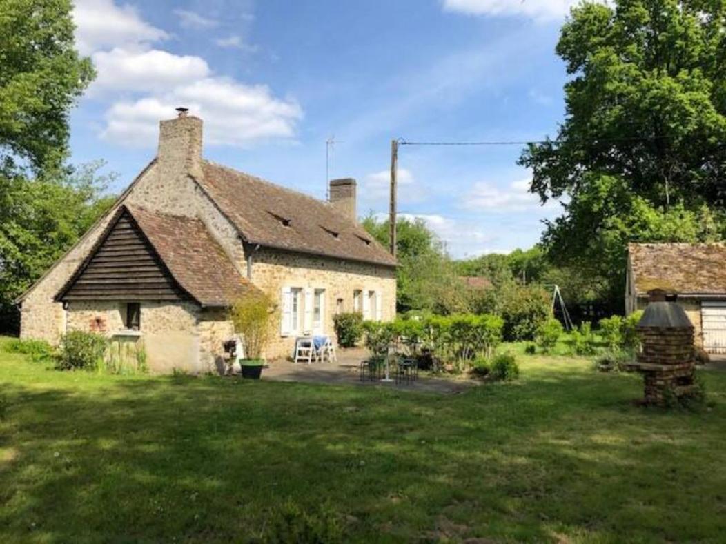 Rêves de Gamins, Chambre de droite, 4 couchages dans gîte de campagne La Camusière, proche du Pôle Européen et du circuit des 24h Champagné Extérieur photo