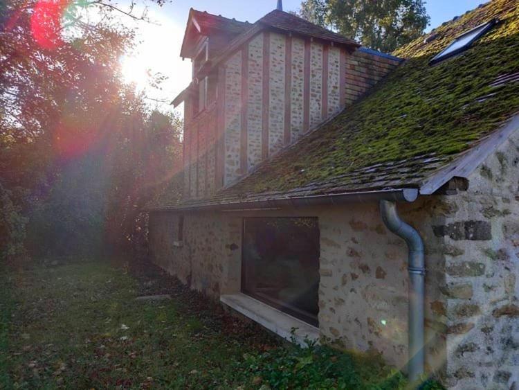 Rêves de Gamins, Chambre de droite, 4 couchages dans gîte de campagne La Camusière, proche du Pôle Européen et du circuit des 24h Champagné Extérieur photo
