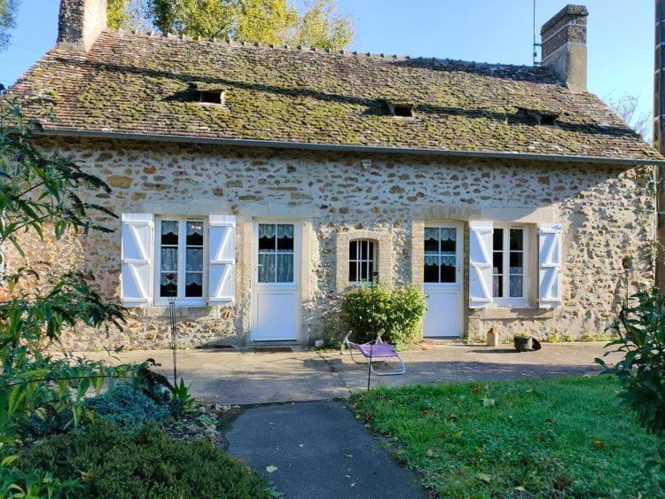 Rêves de Gamins, Chambre de droite, 4 couchages dans gîte de campagne La Camusière, proche du Pôle Européen et du circuit des 24h Champagné Extérieur photo